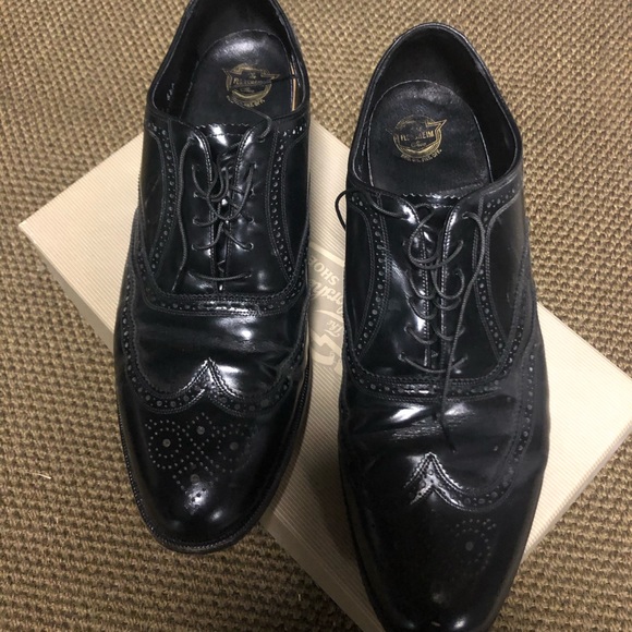 florsheim wingtip dress shoes